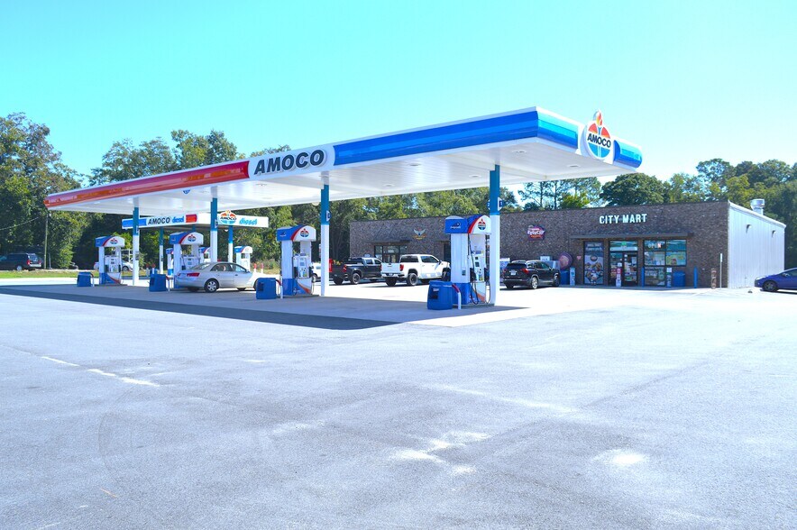 Primary Photo Of 341 S Main St, Bishopville Service Station For Sale