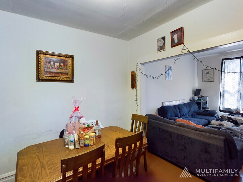 More Photos Of 1601 W Garfield Blvd, Chicago Apartments For Sale