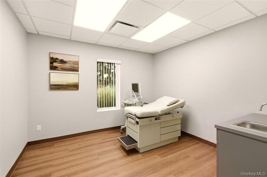 More Photos Of 5225 Nesconset Hwy, Port Jefferson Station Medical For Lease