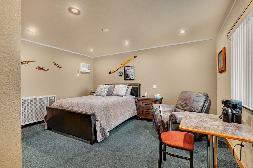 More Photos Of 720 Highway 10, Saint Cloud Hospitality For Sale