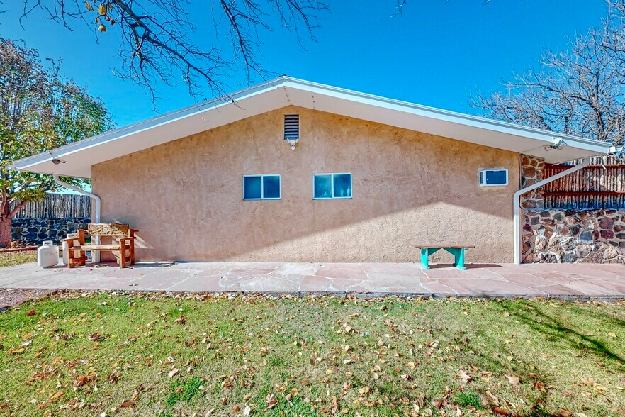 More Photos Of 2116 N Riverside Dr, Espanola Manufactured Housing Mobile Home Park For Sale