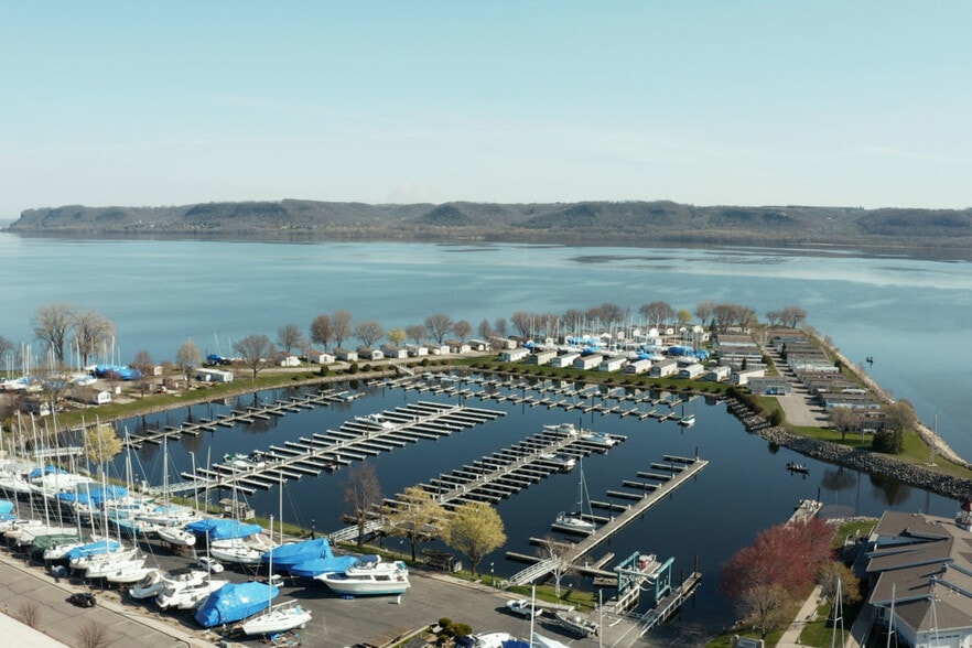 More Photos Of 100 S Washington St, Lake City Restaurant For Sale