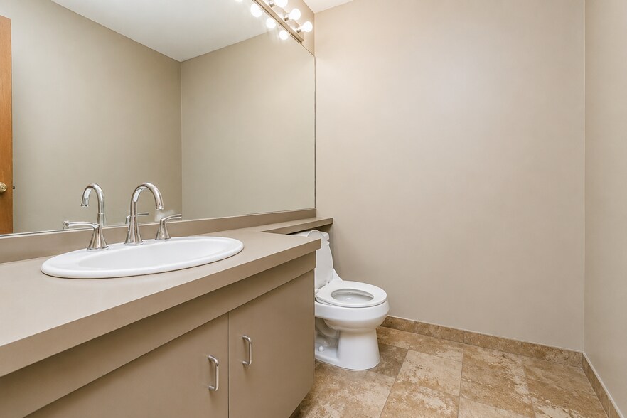 More Photos Of 154 26th St, Brooklyn Warehouse For Sale