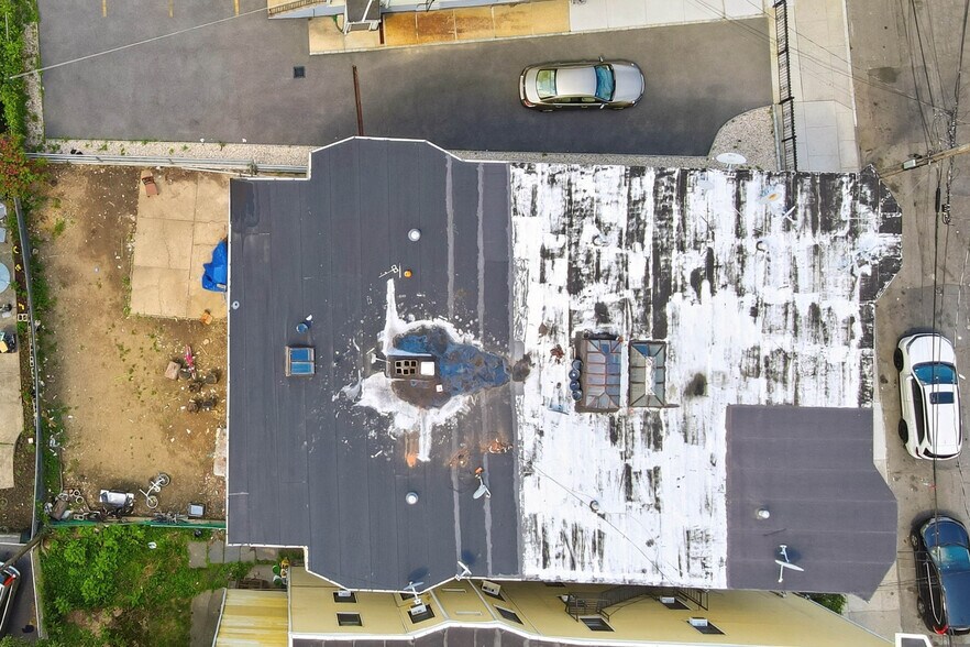 More Photos Of 25 Saratoga Ave, Yonkers Apartments For Sale