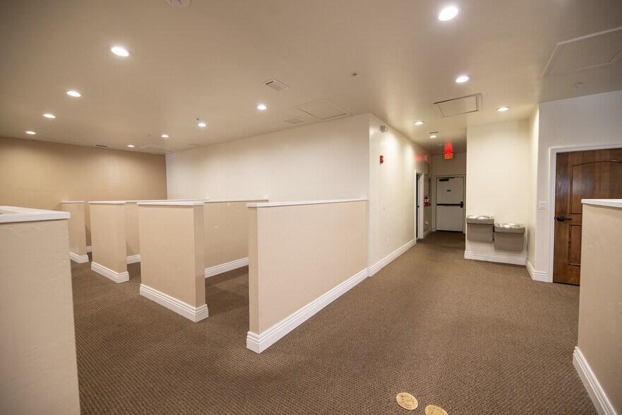 More Photos Of 2436-2438 Brunello Trace, Lutz Office For Lease