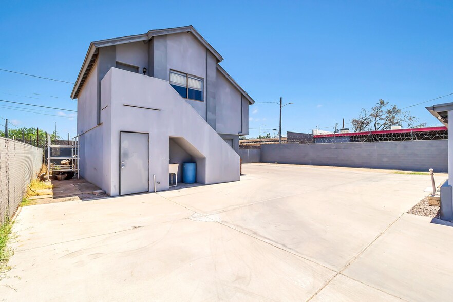 More Photos Of 517 S Lebaron St, Mesa Warehouse For Lease