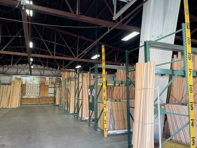 More Photos Of 720 E Lincolnway, Laporte Warehouse For Sale