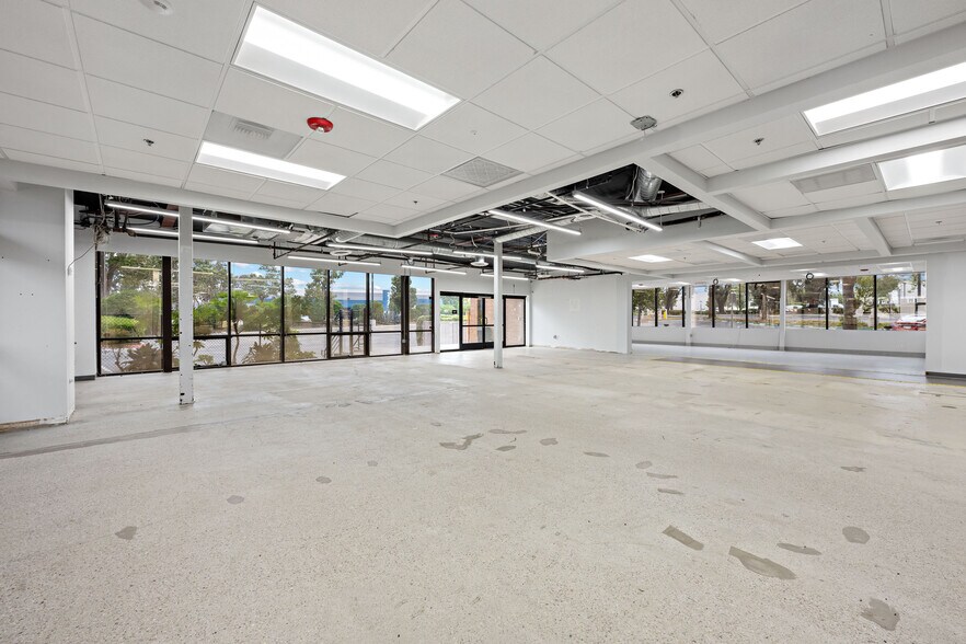 More Photos Of 2714 Loker Ave W, Carlsbad Office For Lease