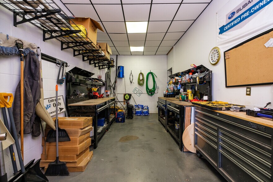 More Photos Of 3251 S Main St, Harrisonburg Auto Dealership For Sale