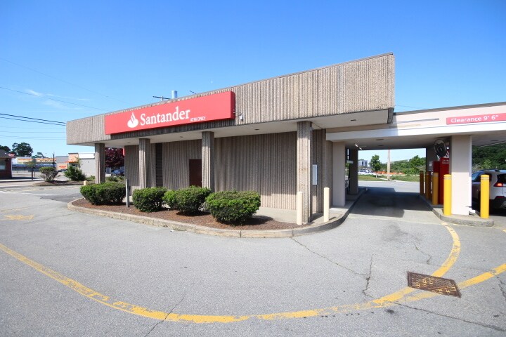 More Photos Of 440 Mount Pleasant St, New Bedford Bank For Lease
