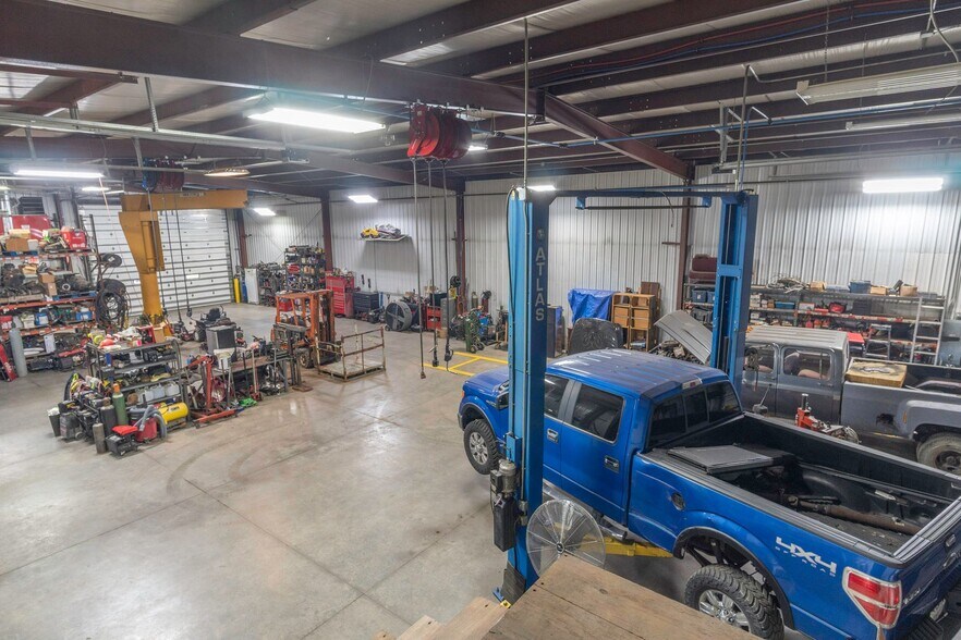 More Photos Of 14617 Kettlersville Rd, Wapakoneta Light Distribution For Sale