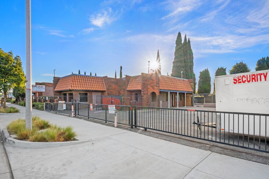 More Photos Of 1241 S Brookhurst St, Anaheim Office For Sale