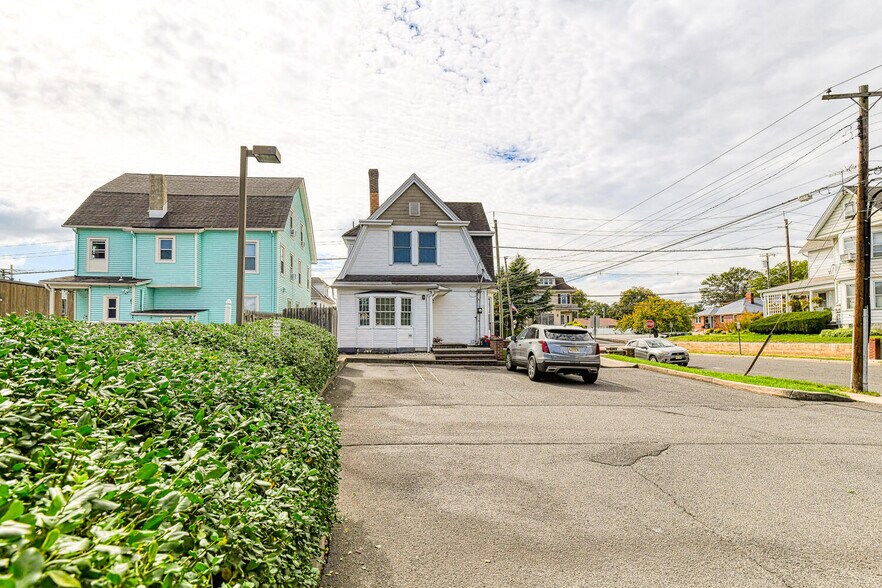 More Photos Of 173 N Main St, Milltown Storefront Retail Residential For Sale