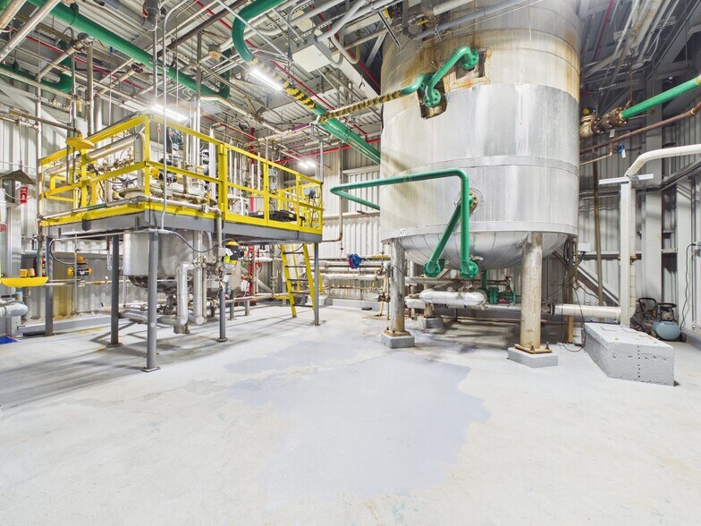 More Photos Of 6906 Dixie St, Columbus Industrial For Sale