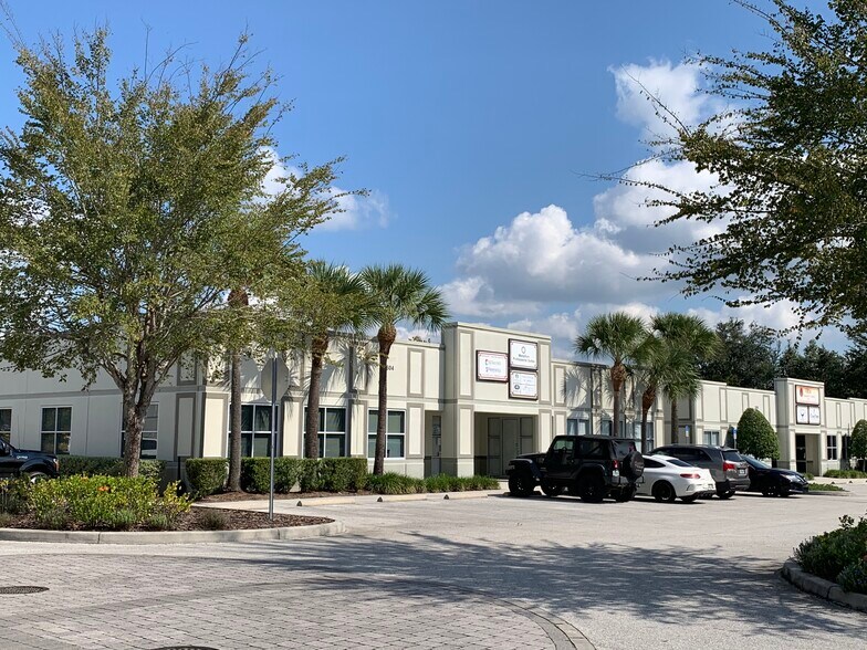 More Photos Of 2630 Cypress Ridge Blvd, Wesley Chapel Office For Lease