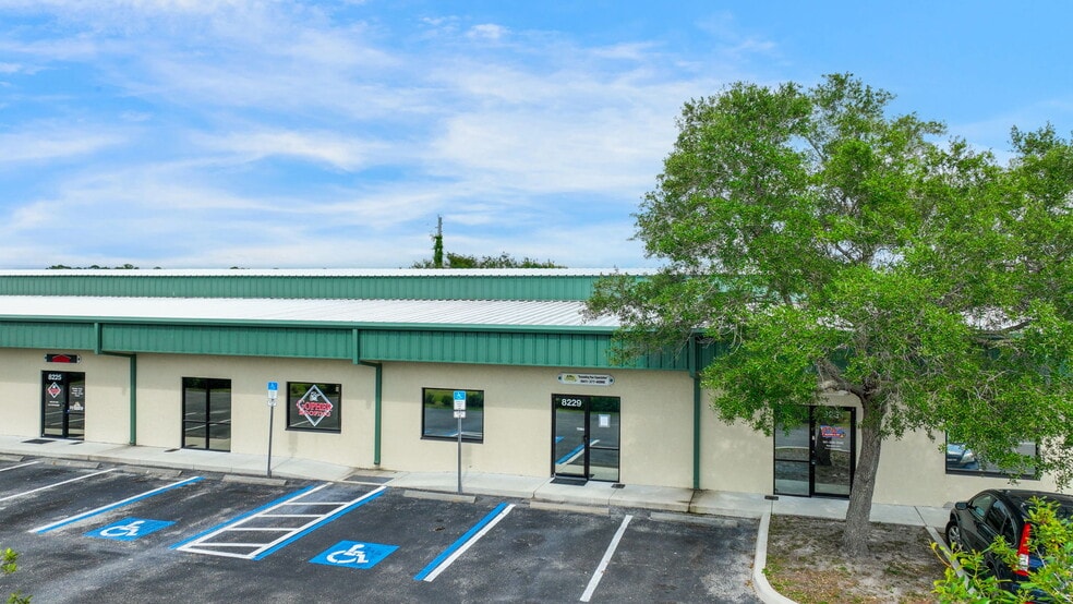More Photos Of 8221-8239 Blaikie Ct, Sarasota Warehouse For Sale