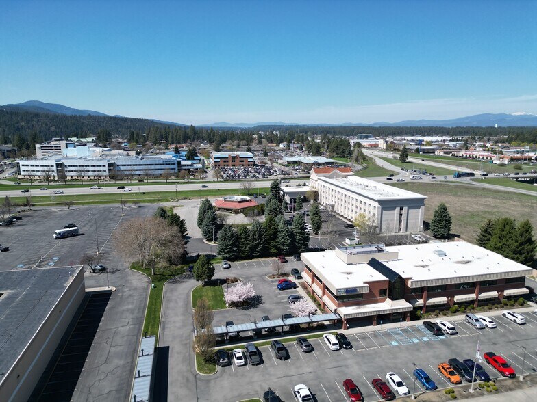 More Photos Of 2123 N Government Way, Coeur d'Alene Bank For Sale