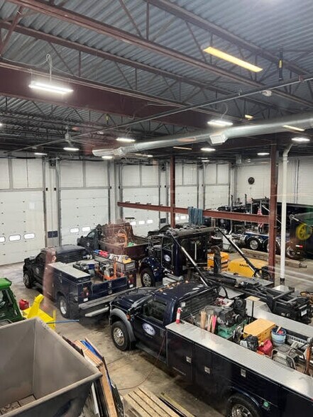 More Photos Of 23 Commerce Rd, Newtown Warehouse For Lease