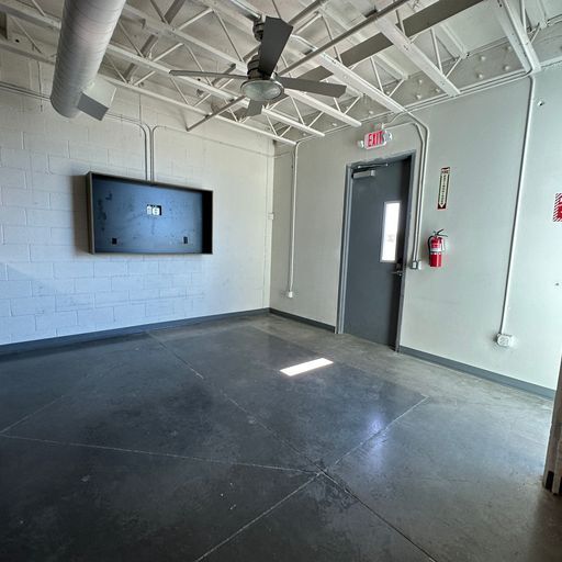 More Photos Of 4071 Silvestri Ln, Las Vegas Showroom For Sale