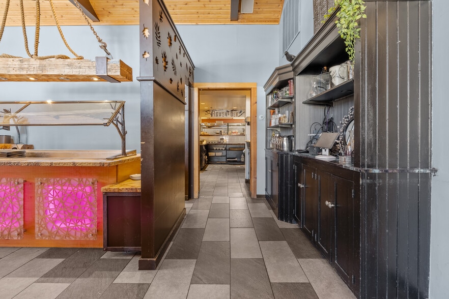 More Photos Of 1844 Depot St, Manchester Center Restaurant For Sale