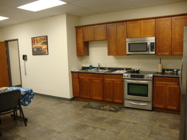 More Photos Of 555 E Plainfield Rd, Countryside Service For Sale