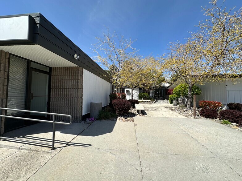 More Photos Of 1200 Mountain St, Carson City Medical For Lease