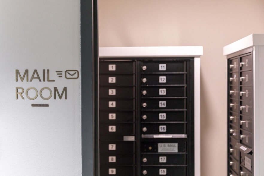 More Photos Of 810 Memorial Dr, Chilton Apartments For Sale