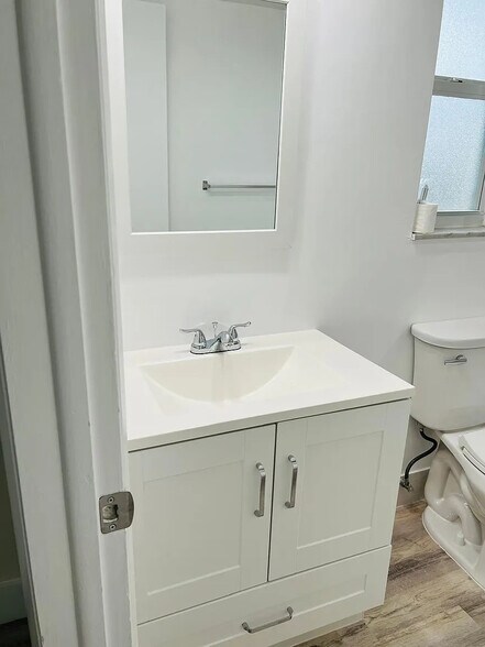 More Photos Of 1008 18th Ave N, Lake Worth Beach Apartments For Sale