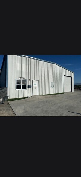 Primary Photo Of 2321 Fallon Rd, Hollister Distribution For Lease