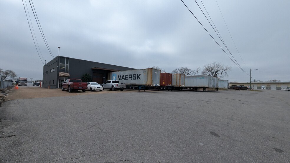 More Photos Of 109 Tredco Dr, Nashville Truck Terminal For Lease
