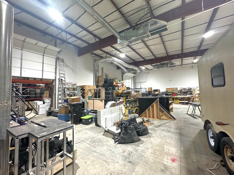 More Photos Of 3145 Pleasant Grove Rd, White House Warehouse For Lease