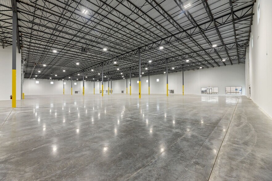 More Photos Of 3301 Enterprise Dr, Rowlett Warehouse For Sale