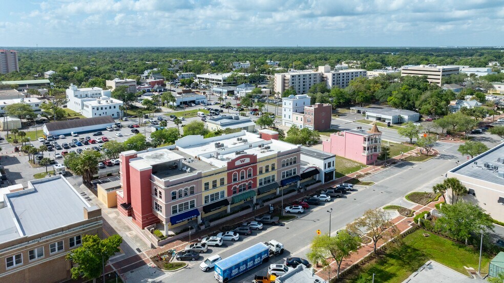 More Photos Of 111 Magnolia Ave, Daytona Beach Office For Sale