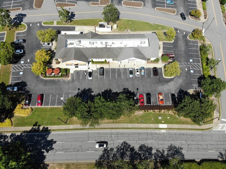 More Photos Of 7601 North Point Pky, Alpharetta Freestanding For Sale