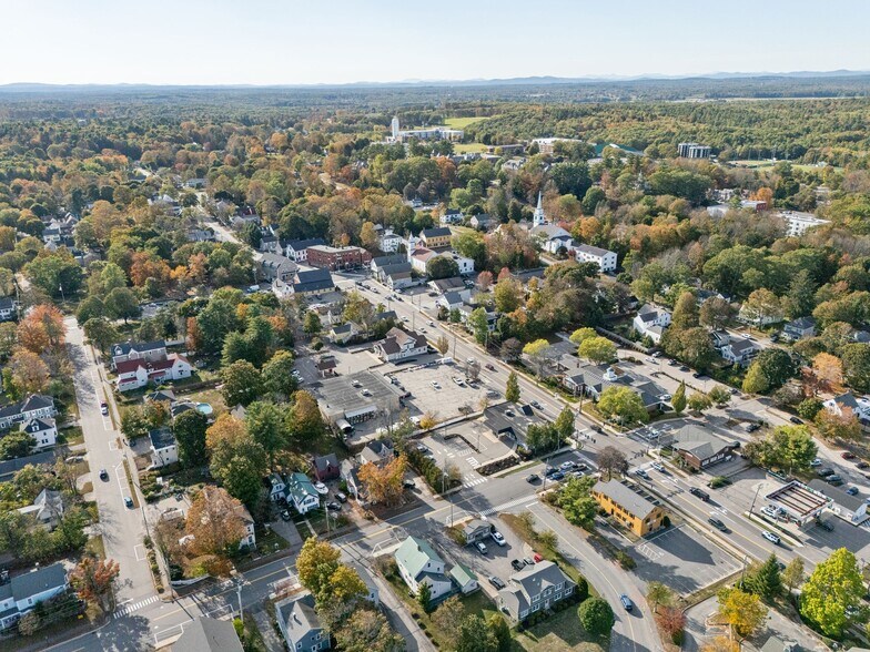 More Photos Of 10 Elm St, Gorham Office For Sale