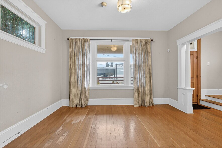 More Photos Of 317 NE Sacramento St, Portland Office For Sale