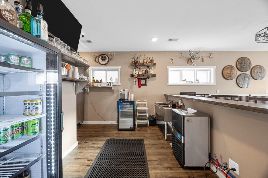 More Photos Of 116 W 5th St, Tipton Research And Development For Sale