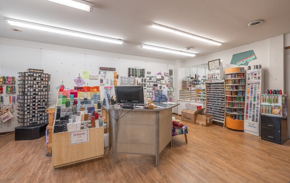 More Photos Of 404 MO-72, Rolla General Retail For Sale
