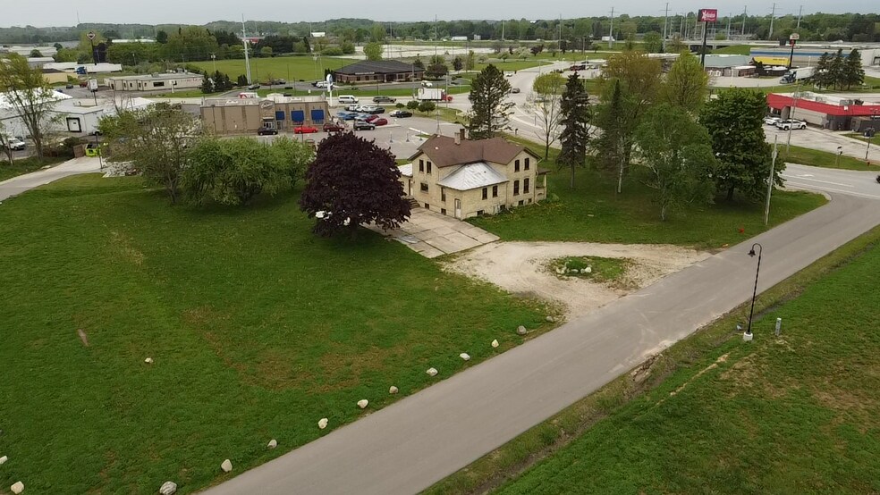 More Photos Of 4305 N 40th St, Sheboygan Land For Lease