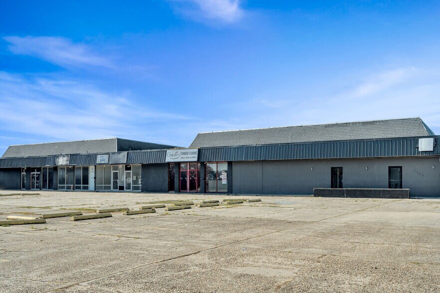 More Photos Of 7118-7140 Downman Rd, New Orleans Storefront Retail Residential For Sale