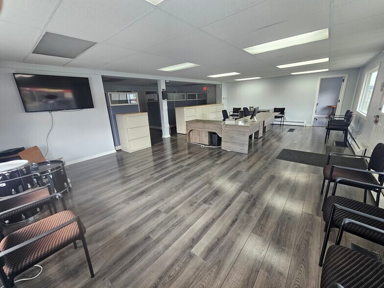 More Photos Of 127 N Black Horse Pike, Mount Ephraim Office Residential For Sale