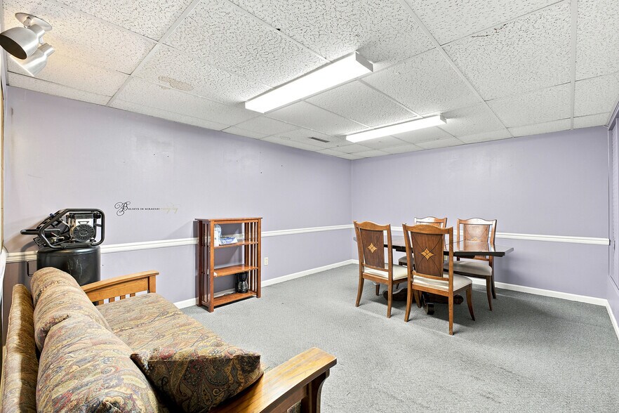 More Photos Of 40 S 6th Ave, Brighton Medical For Lease