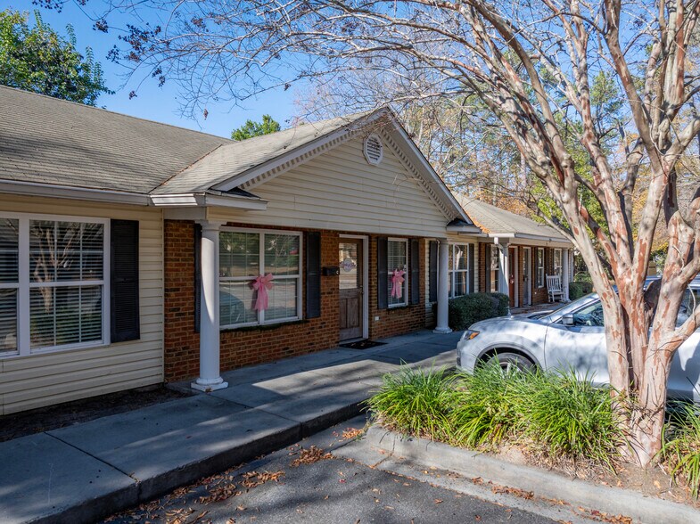 More Photos Of 415 Cowart Ave, Valdosta Office For Sale