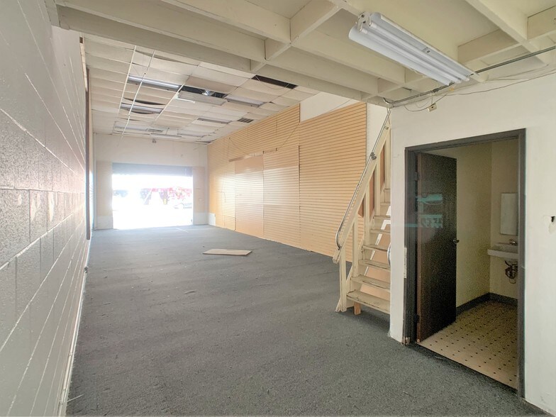 More Photos Of 1100-1106 S Los Angeles St, Los Angeles General Retail For Sale
