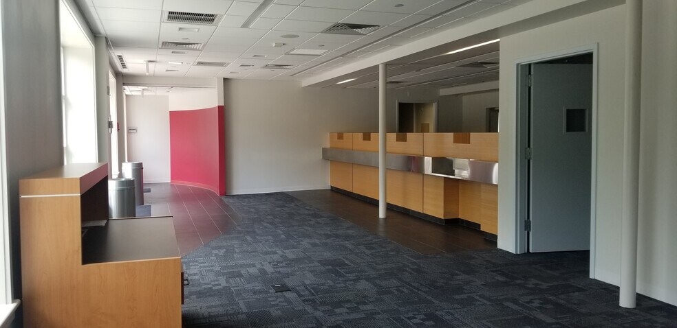 More Photos Of 551 Passaic Ave, West Caldwell Freestanding For Lease