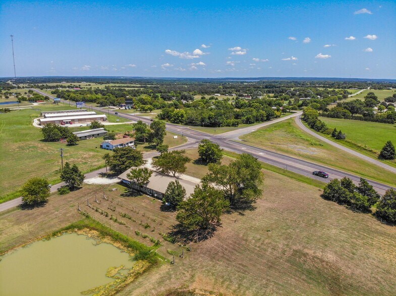 More Photos Of 55 Heritage Rd, Gordonville Office Residential For Sale