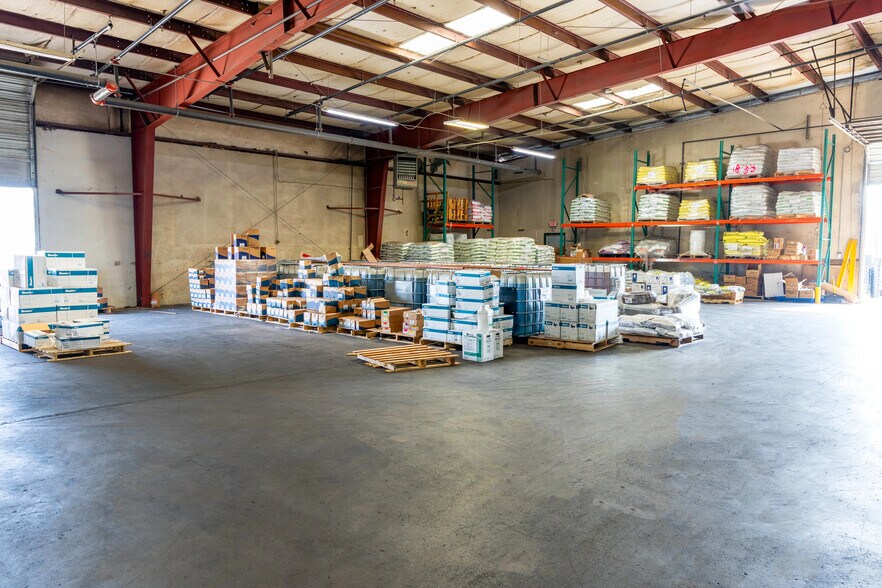 More Photos Of 167 Sentry Dr, Mansfield Warehouse For Lease