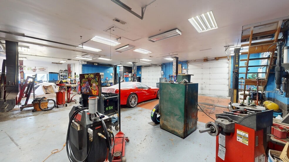 More Photos Of 2020 Chaneyville Rd, Owings Auto Repair For Sale