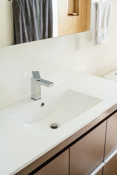 More Photos Of 705 Warren St, Hudson Storefront Retail Residential For Sale