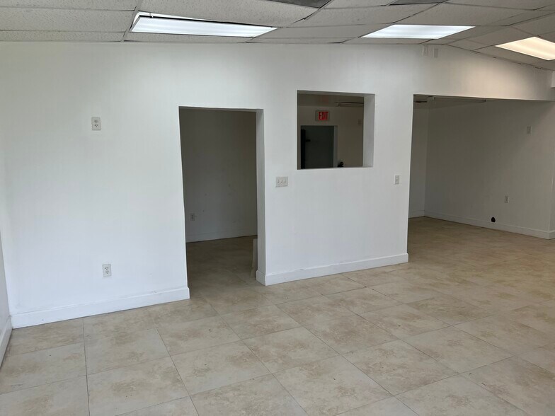 More Photos Of 1001 NW 95th St, Miami Restaurant For Sale